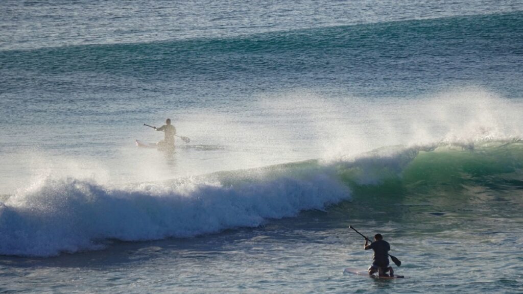 olas-de-2-a-3-metros-azotan-las-playas-de-acapulco-por-mar-de-fondo-que-es-este-fenomeno-natural
