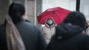 Lunes de ambiente muy frío y lluvias aisladas en la CDMX