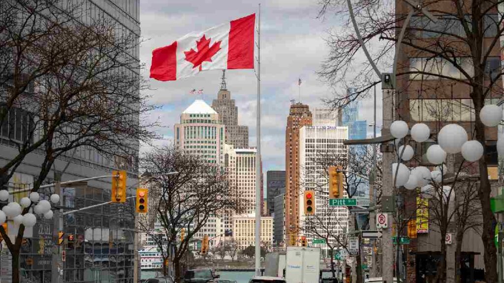 Reportan pérdida de empleos en Canadá por primera vez en tres años tras aranceles de EE. UU.