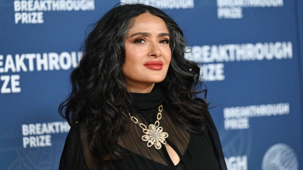 Salma Hayek deslumbra con look sobrio y elegante en ceremonia de los "Oscar de la Ciencia"