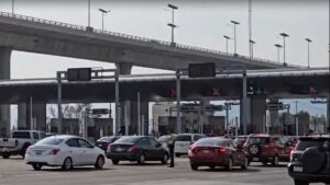 Vacacionistas aprovechan Semana Santa y salen de la CDMX desde la México-Cuernavaca