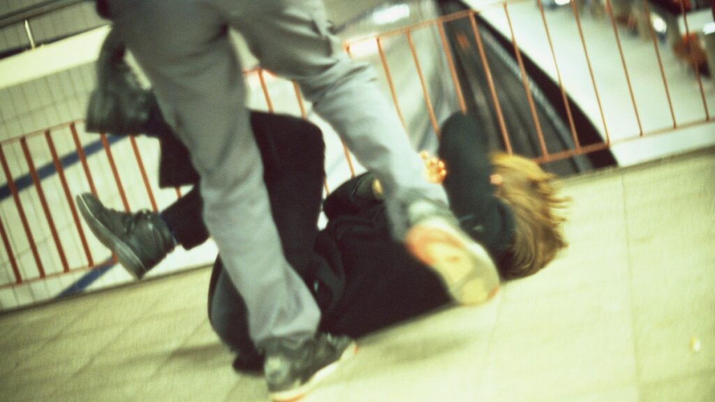 automovilista-y-motociclista-pelean-en-puebla-uno-quedo-noqueado