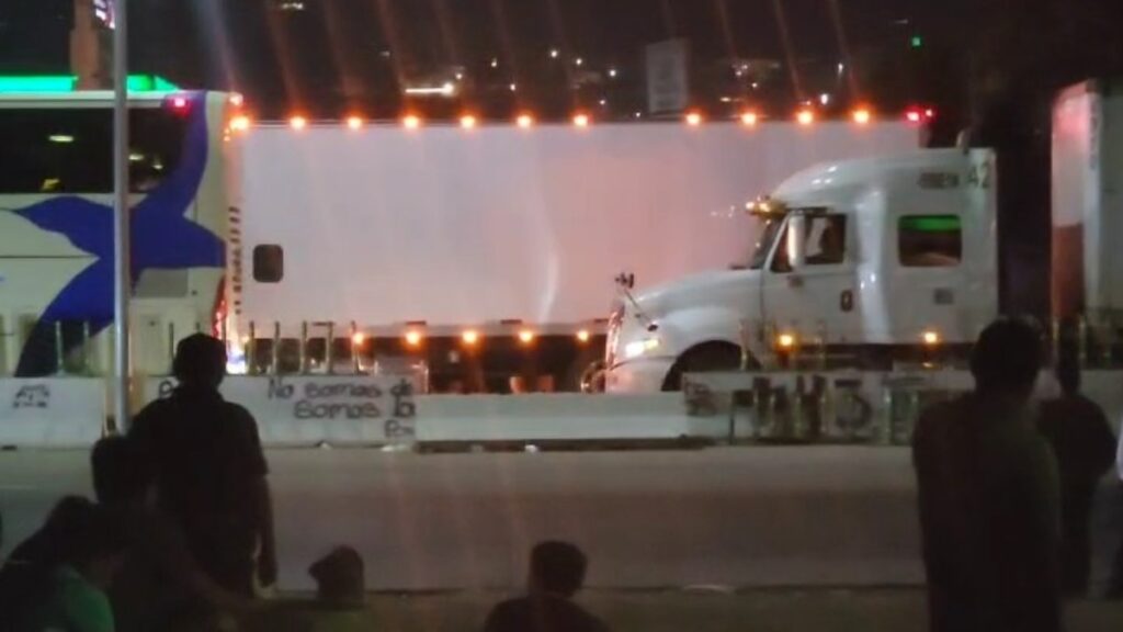 Bloqueo levantado en la Autopista del Sol