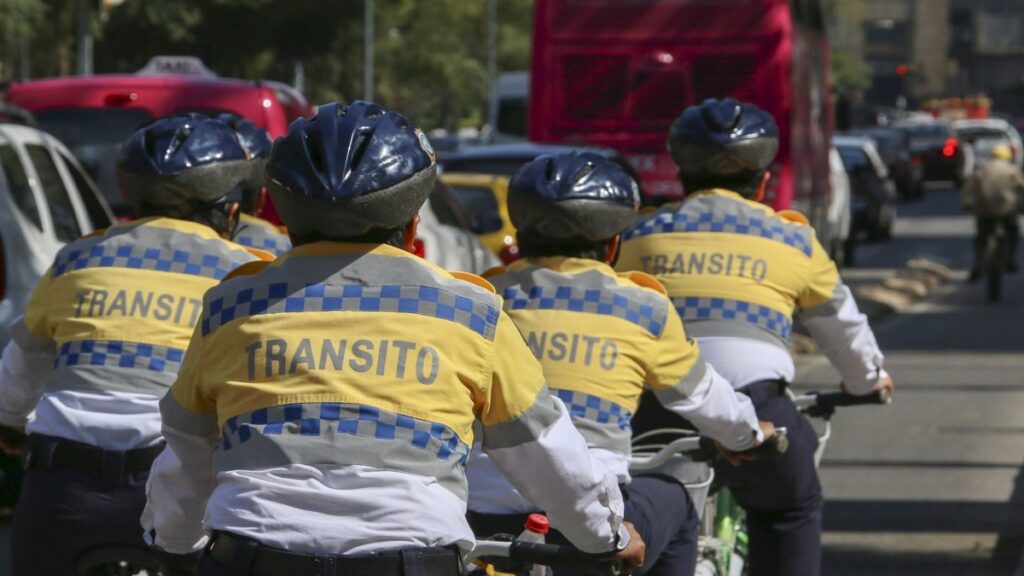 cuantas-infracciones-se-pueden-cometer-en-lo-que-dura-un-alto-en-cdmx