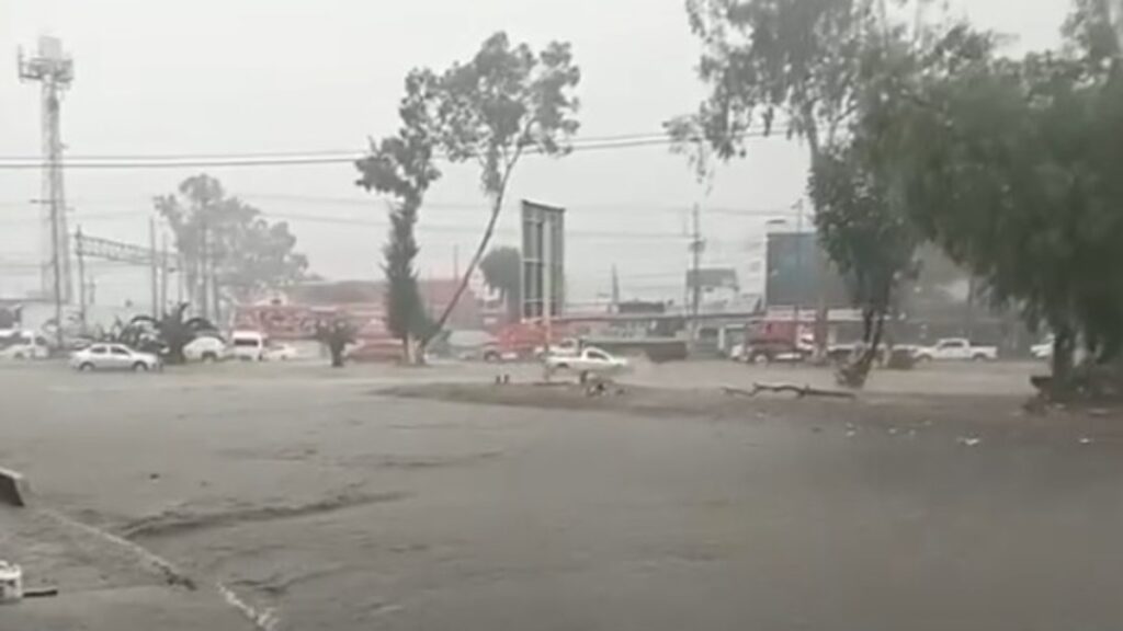 Dejan lluvias afectaciones en 5 municipios del Estado de México