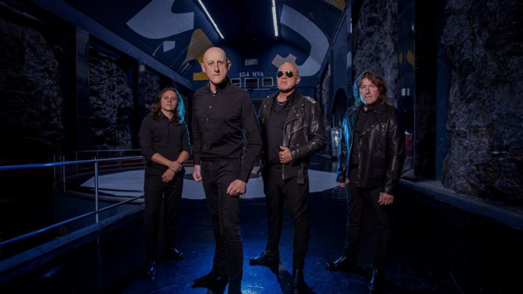 Ilegales, banda de rock punk española