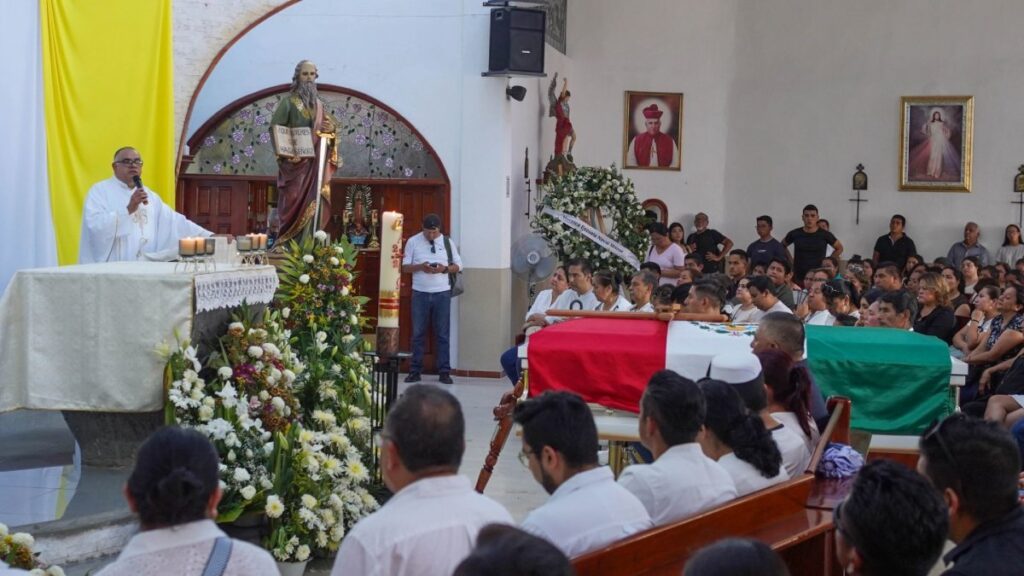 Misa de despedida de América Yamilet, cadete que falleció en el choque del buque Cuahutémoc en Brooklyn, NY