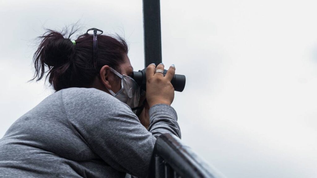 Espiar a tus vecinos en CDMX te puede acarrear multas económicas.