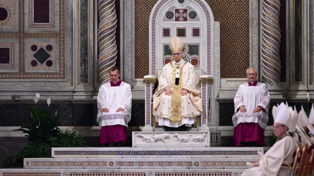 Papa León XIV toma posesión de su cátedra como obispo de Roma en la "madre de todas las iglesias"