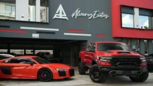 Catean negocio de autos de lujo del Canelo Álvarez en Zapopan; no hallan irregularidades
