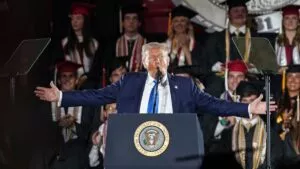 Trump cumple los primeros 100 días de su segundo mandato entre protestas e impopularidad