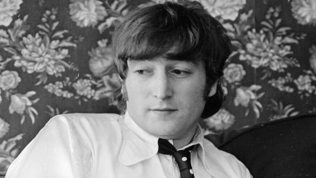 Subastarán “obscena” carta escrita por John Lennon a Cynthia Powell; ve parte de lo que puso