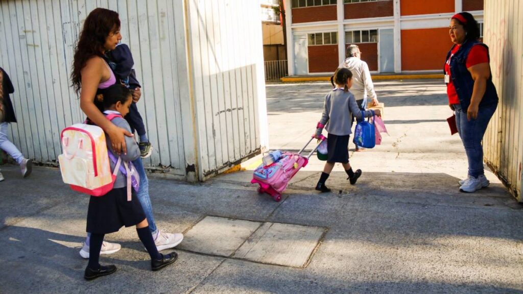 ¿Cómo arrancará el ciclo escolar 2025-2026?