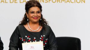 Clara Brugada presenta iniciativa de reforma a la Ley de Cultura Cívica para sancionar el uso indebido del espacio público