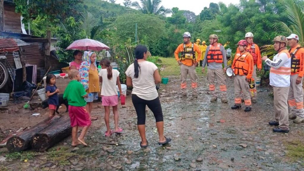 Tras paso de huracán Erick seguirá lloviendo en Chiapas.