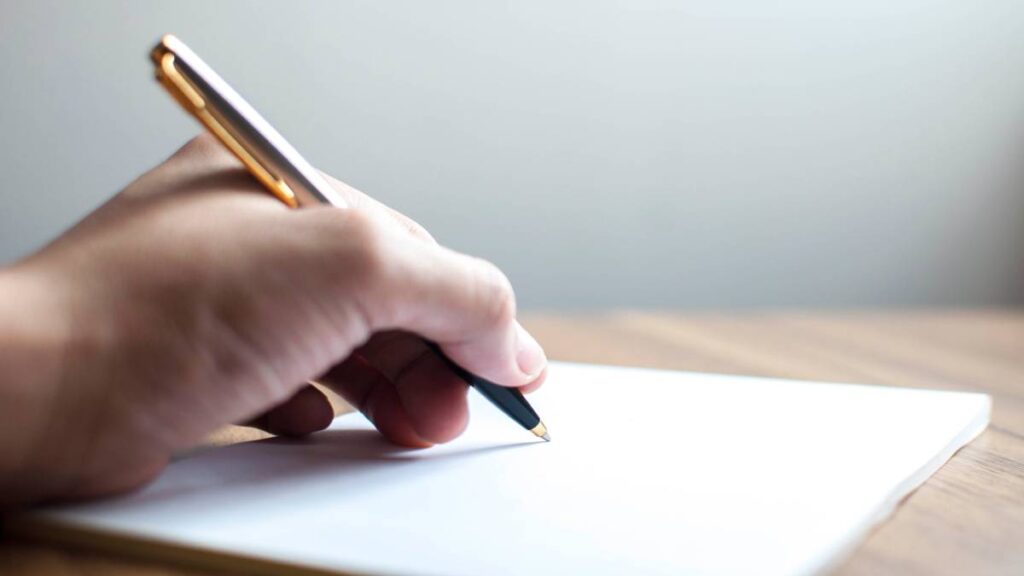 “La voy a extrañar enormemente”: así se despide León Krauze de su mamá Isabel Turrent