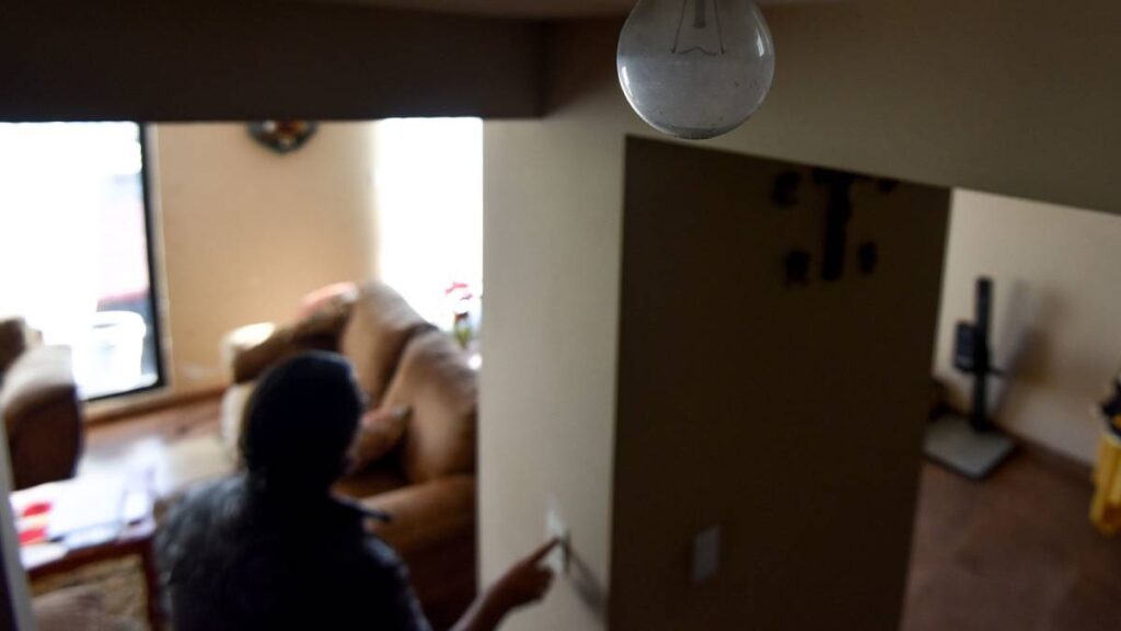 CFE anuncia corte de luz en cuatro zonas de Zimapán.