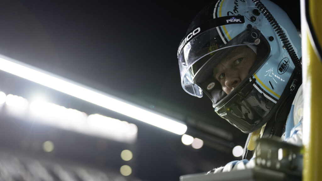 "F1, La Película": Checo Pérez, Verstappen y los otros pilotos que salen en la cinta de Brad Pitt