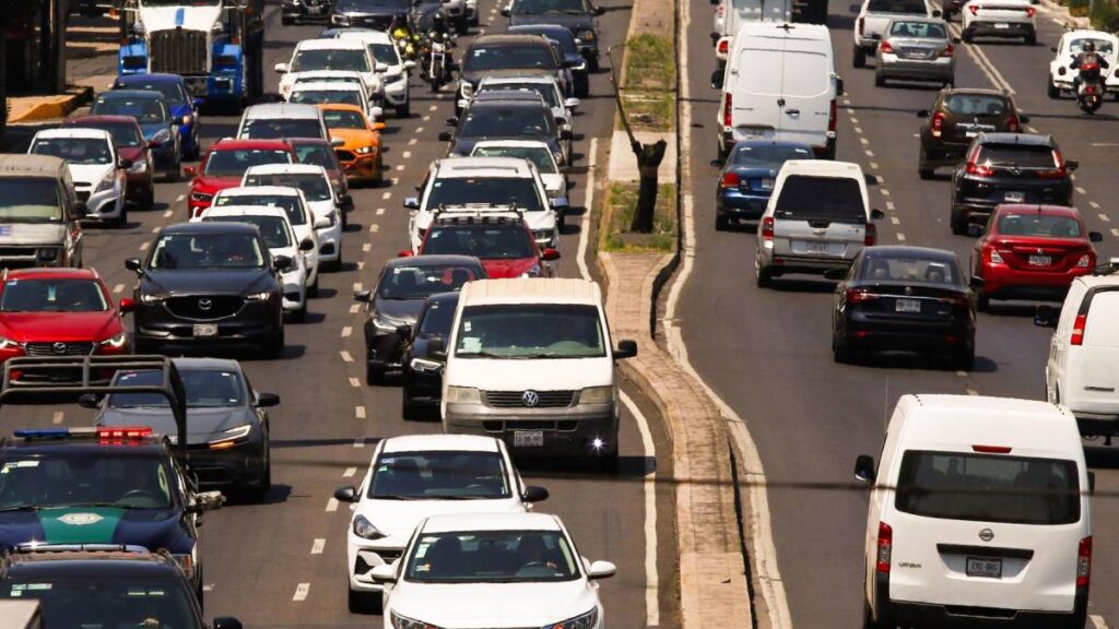 Revisa si tus placas Edomex están vigentes o debes reemplacar. Foto: Cuartoscuro