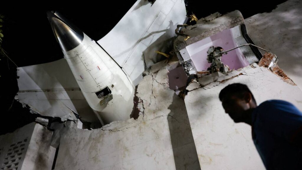 avion de corea del sur estrella y deja 4 muertos