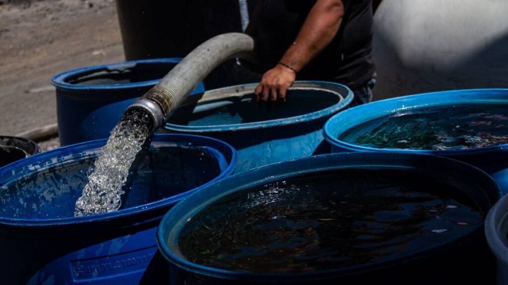 Ve quiénes se pueden registrar hoy para obtener un tinaco gratis.