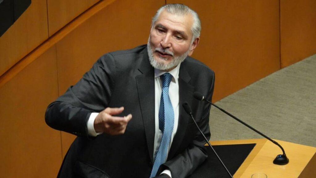 Senador Adán Augusto López se queda liderando a los senadores de Morena. Cuartoscuro