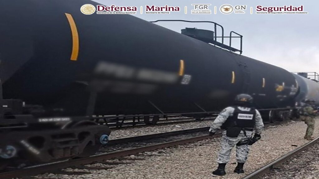 Aseguran Carrostanque Con Más De Millones De Litros De Combustible En Coahuila