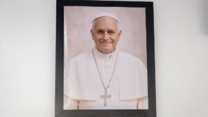 León XIV: el Papa que desató una avalancha de fe