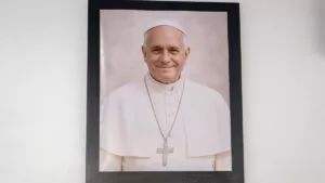 León XIV: el Papa que desató una avalancha de fe