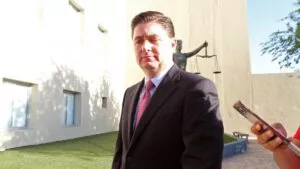 Retienen a exgobernador de Nuevo León, Rodrigo Medina, en paso a EE. UU.