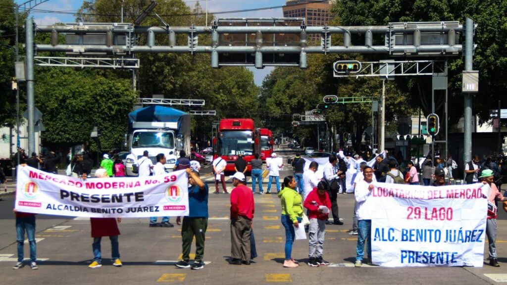 Bloqueo de comerciantes de mercados de la CDMX