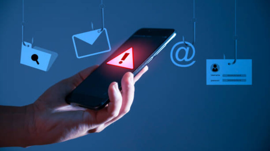 Cuidado en apps de mensajería: aumentan fraudes digitales