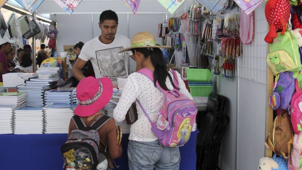 Ferias de regreso a clases en 41 ciudades; hay útiles con 50% de descuento
