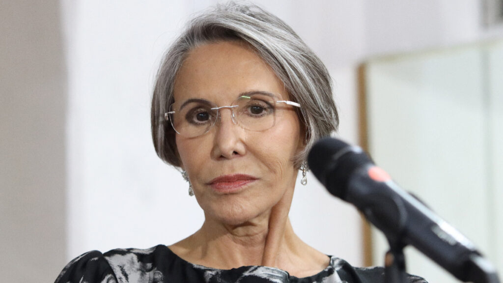 Piden quitar estatua de Florinda Meza en su natal Zacatecas