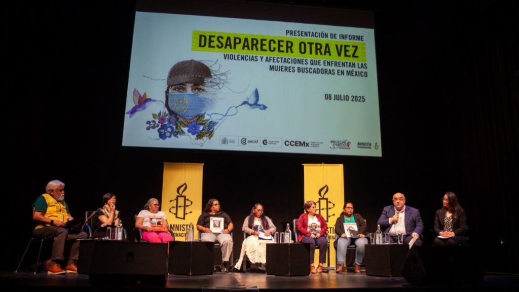 Amnistía denuncia asesinato de 30 madres y padres buscadores; 97% de las mujeres enfrentó violencia mientras buscaba a sus desaparecidos