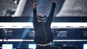 Liam Gallagher se burla de la eliminación de México y llama "infantil" a la afición