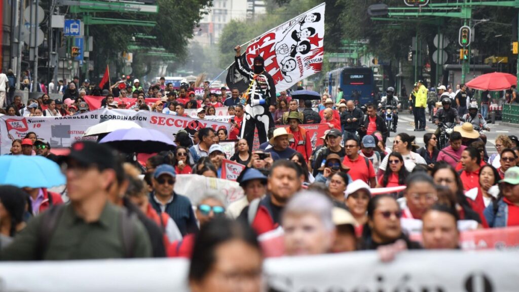 Empresarios piden exención de impuestos y orden a marchas en CDMX