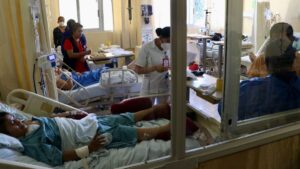 Sistema de salud en México se deteriora; “Estamos lejos de Dinamarca”