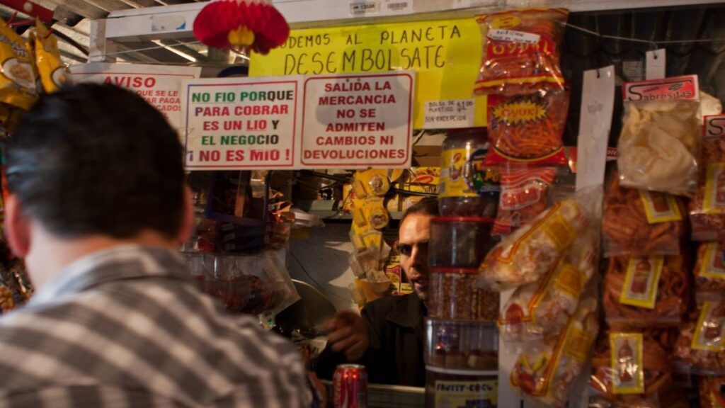 6 de cada 10 tienditas han cerrado temporalmente en México por inflación y extorsión. Más del 77% teme cerrar definitivamente: ANPEC