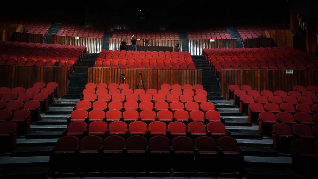 trabajadores del Centro Cultural del Bosque