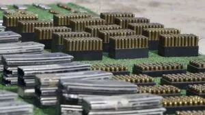 Defensa identifica 11 cruces clave para el tráfico de armas desde EE. UU.; Texas domina las rutas