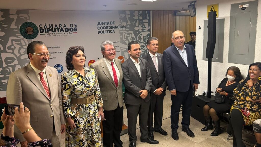 A falta de consenso en la Cámara de Diputados, la Jucopo determinó mantener la Mesa Directiva actual y que reciba el Informe de Gobierno.