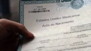 Si tu acta de nacimiento tiene errores, ya puedes pedir una corrección en línea