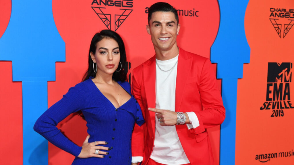 Cristiano Ronaldo le propone matrimonio a Georgina Rodríguez