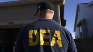 ¡Pánico en Morena! Diez políticos buscan a la DEA para delatar y salvarse