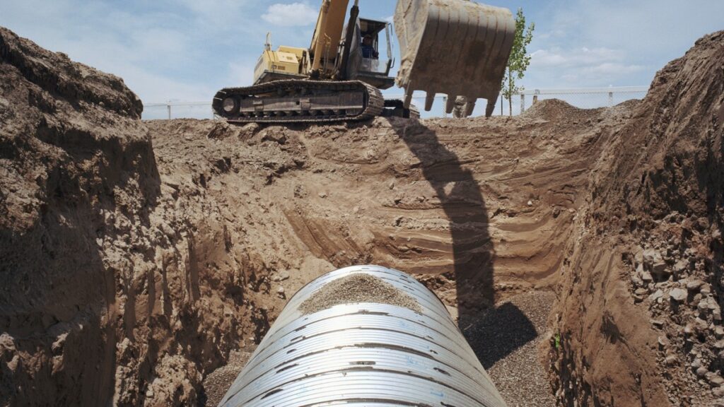 Derrame de crudo dañó tramo de 800 metros en Huauchinango, Puebla, Pemex ya repara