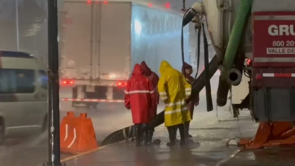 Lluvias inundan municipios del Edomex