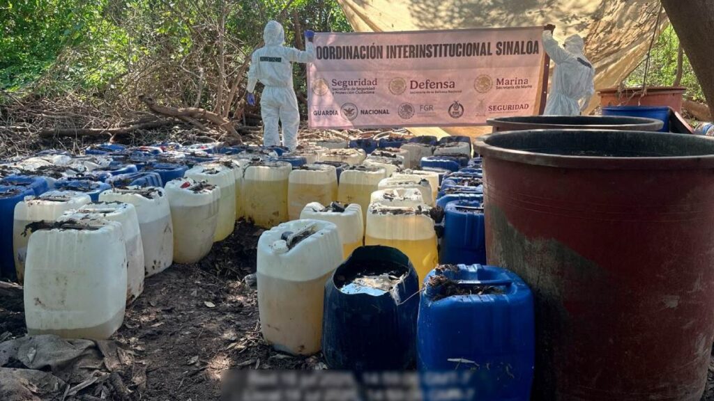 Halcones y compartimentos secretos: así cruza el fentanilo del Cártel de Sinaloa hacia Estados Unidos