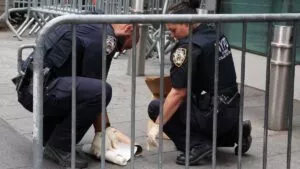 Paquete sospechoso causa alarma y desalojo en Times Square
