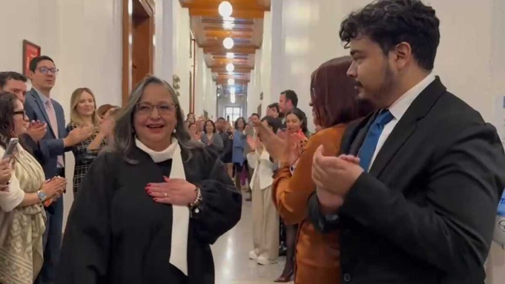 SCJN: despiden a ministros previo a última sesión de la Corte. Fuente: Uno TV